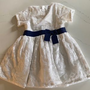 18 Month Carter’s Dress 🌻BUNDLE OFFER